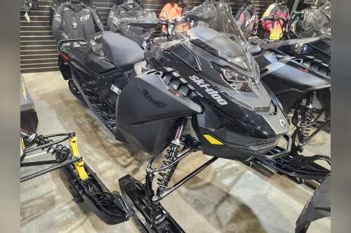 2026 Ski-Doo MXZ ADREN 600R 137 Black BLIZZARD in monroe WI
