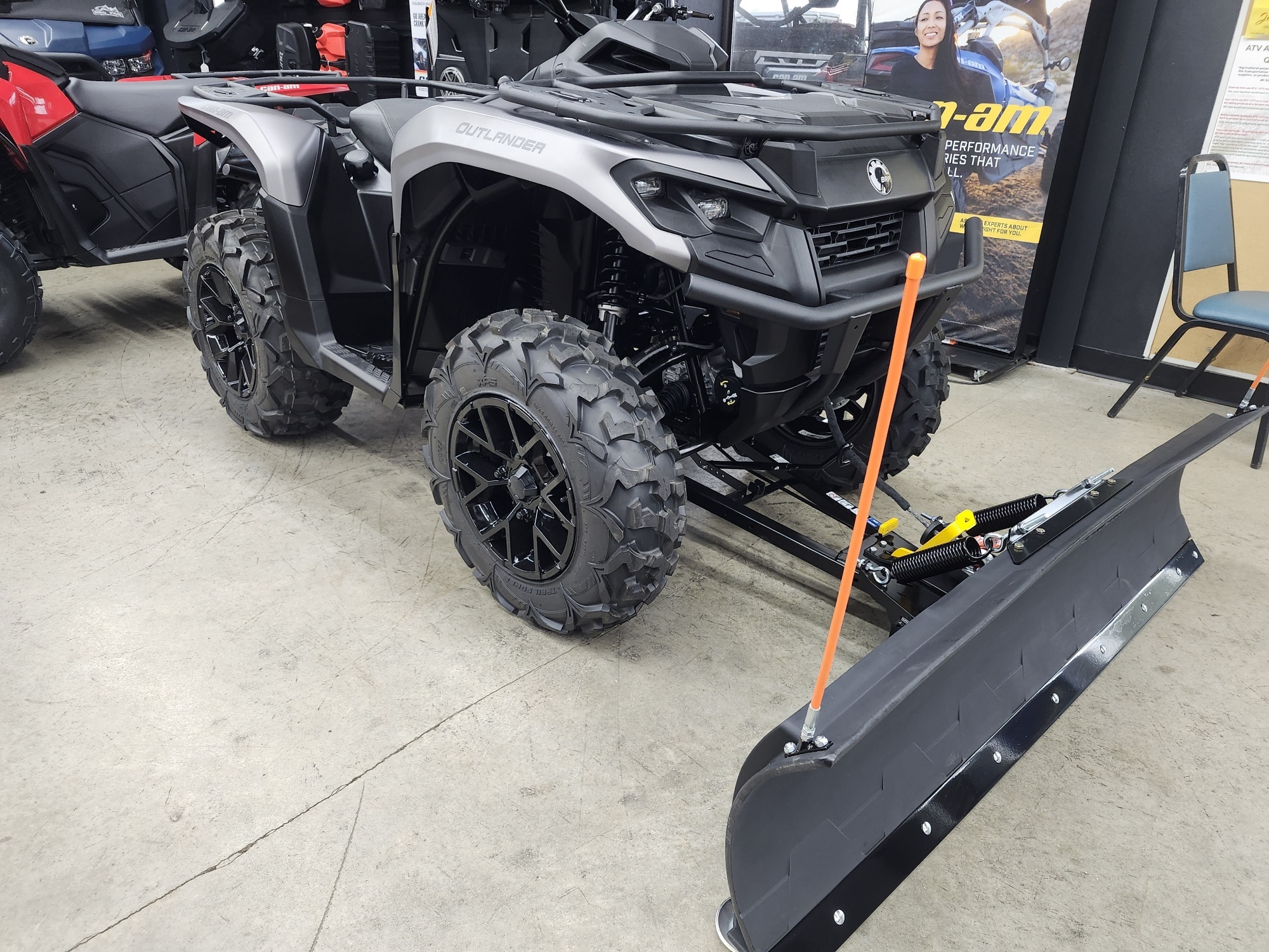 2026 Can-Am Outlander 700 XT Silver in monroe WI