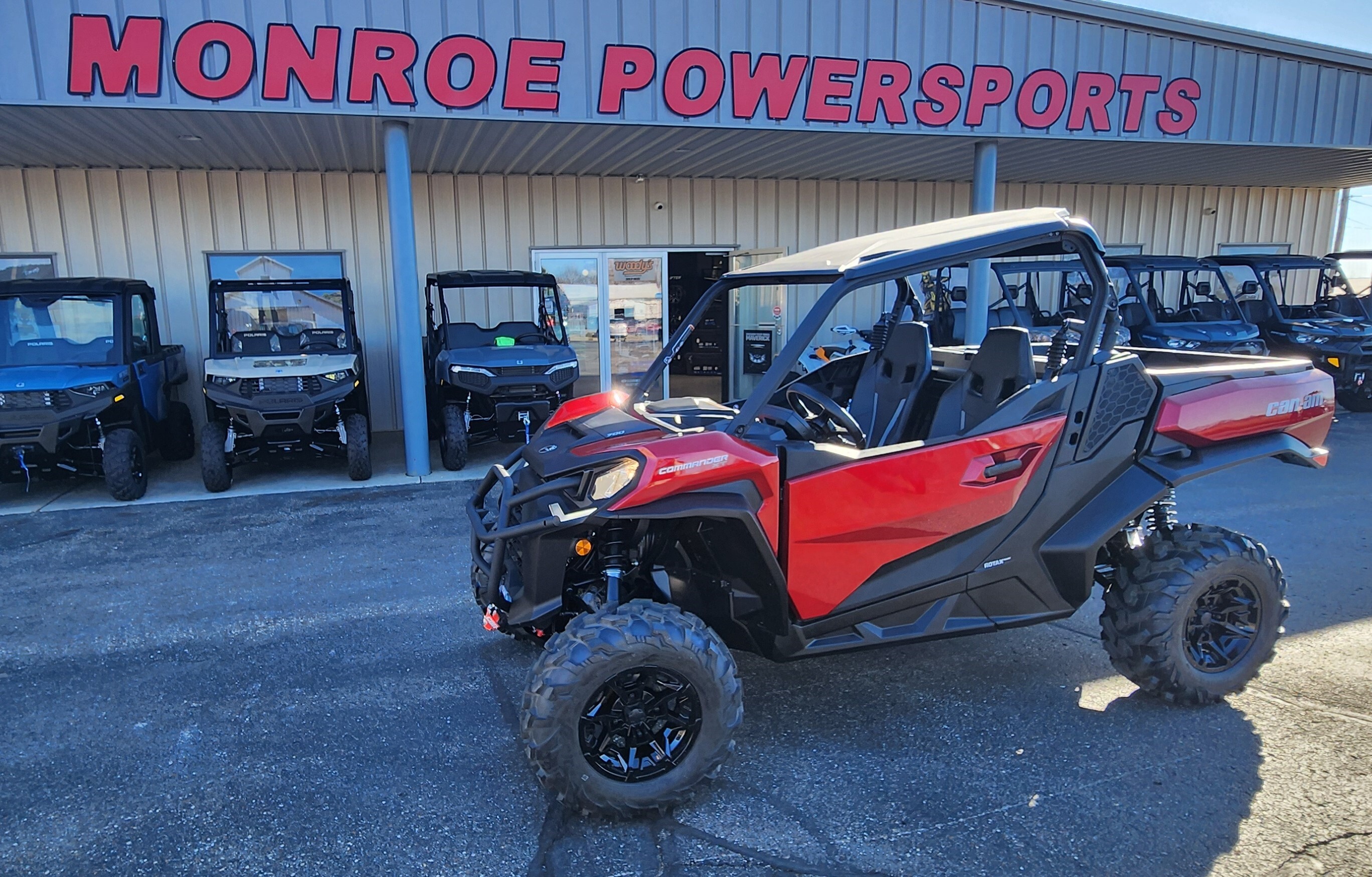 2026 Can-Am Commander XT 700 Red UTV/Utility ATV
