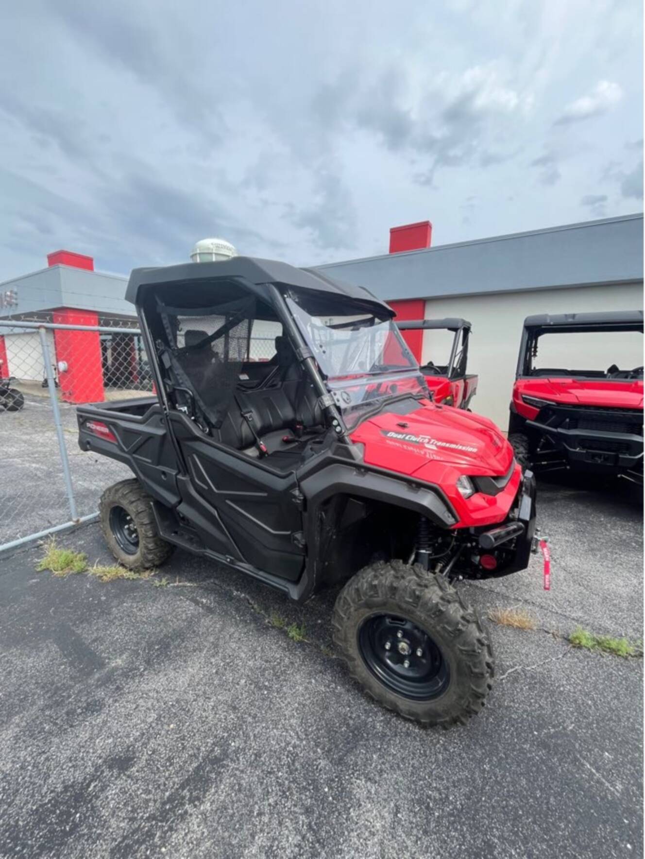 A photo of this 2025 Honda PIONEER 1000