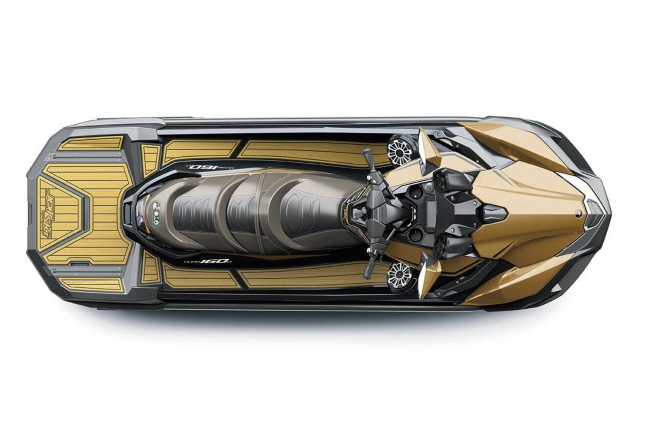 A photo of this 2023 Kawasaki ULTRA160LX