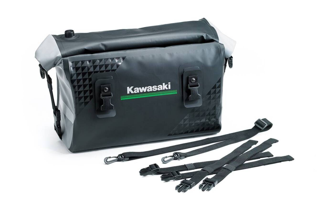 A photo of this 2023 Kawasaki ULTRA160LX