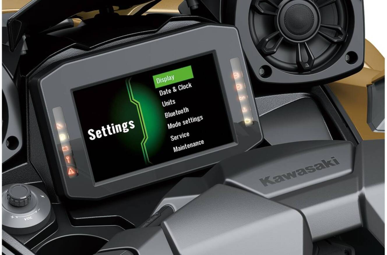 A photo of this 2023 Kawasaki ULTRA160LX