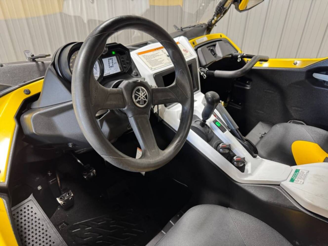 A photo of this 2016 Yamaha YXZ 1000R SE * ONLY 1,214 Miles *
