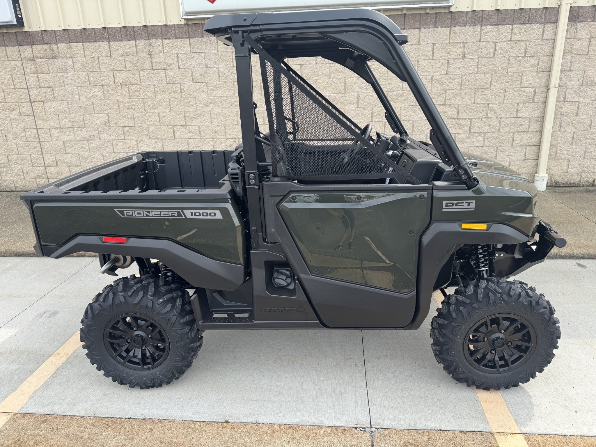 2026 Honda Pioneer 1000 Deluxe in canton OH