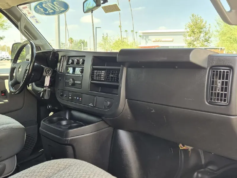 2023 GMC SAVANA