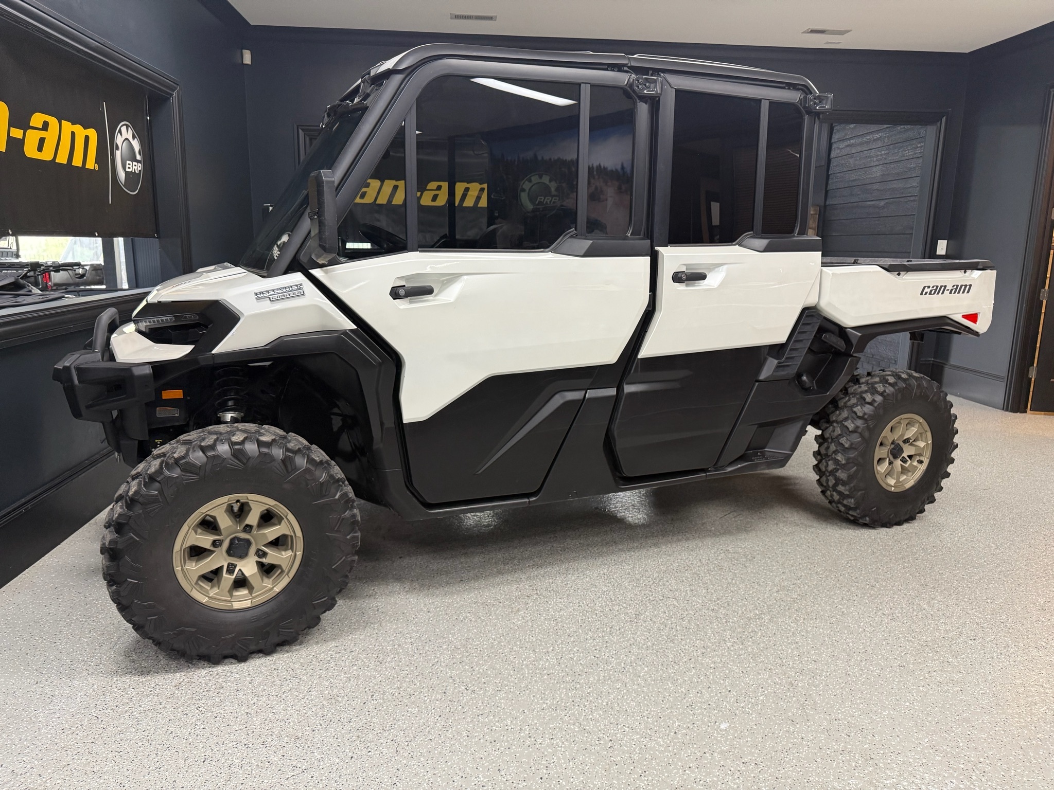 2026 Can-Am Defender MAX Limited HD11 UTV/Utility ATV