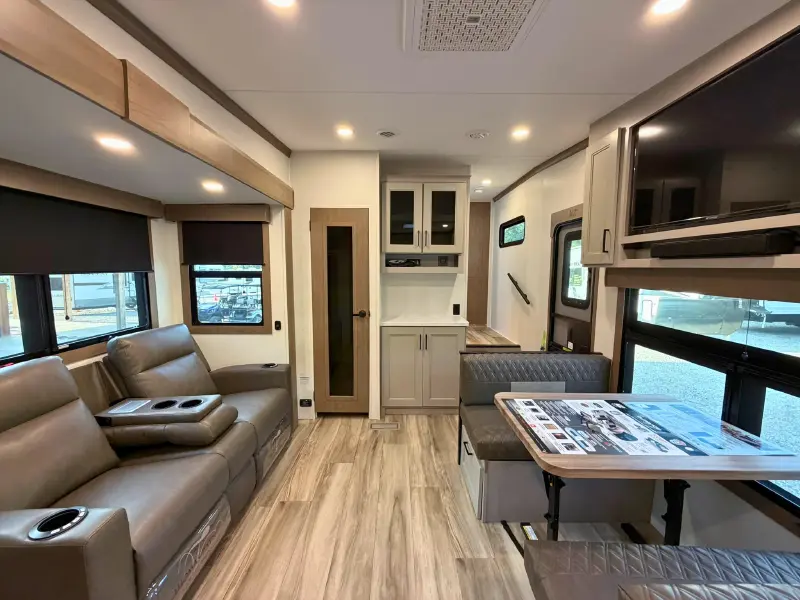 2027 KZ RV Durango HT D232MLD