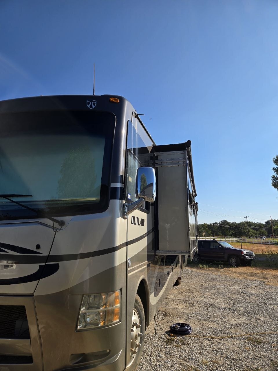 2015 Thor Motor Coach OUTLAW 38RE in springtown TX