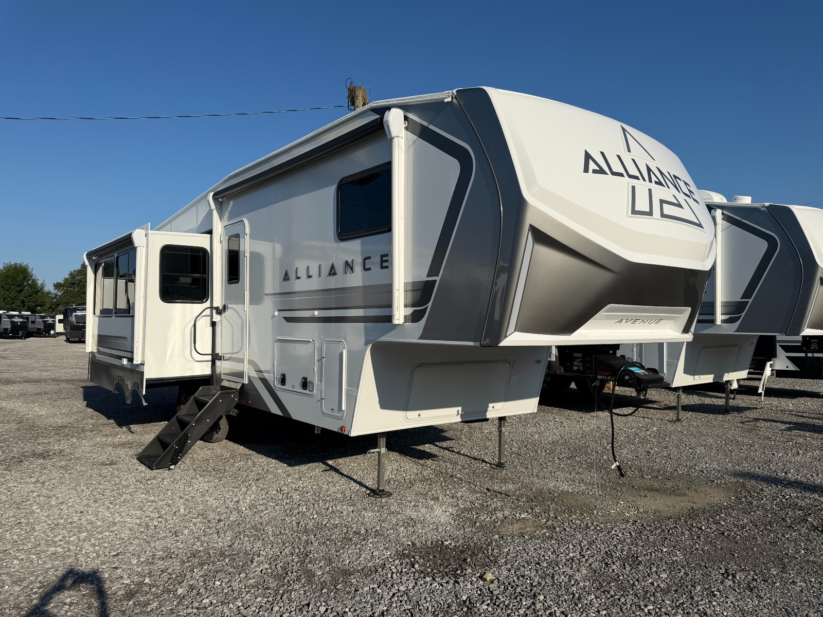 2027 Alliance Rv Avenue 29RL in holden LA