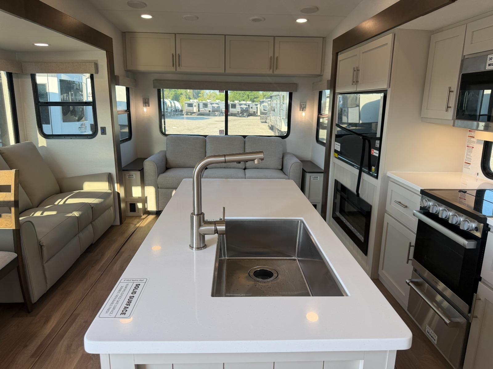 2027 Alliance Rv Avenue 29RL in holden LA