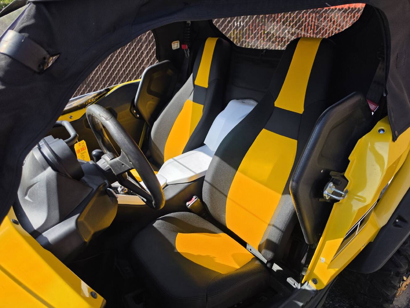 A photo of this 2016 Yamaha YXZ1000R SE
