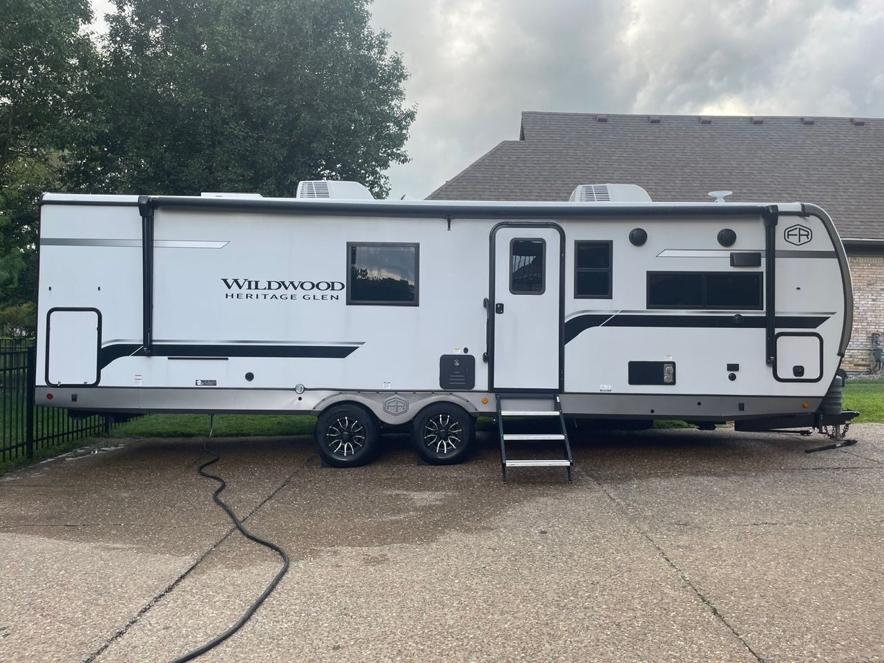 2025 Forest River WILDWOOD HERITAGE GLEN 261FKRB RV