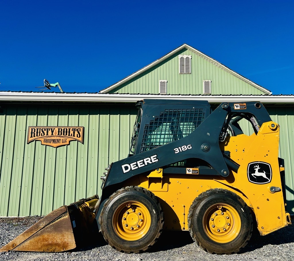 2022 JOHN DEERE 318G in Chambersburg, PA