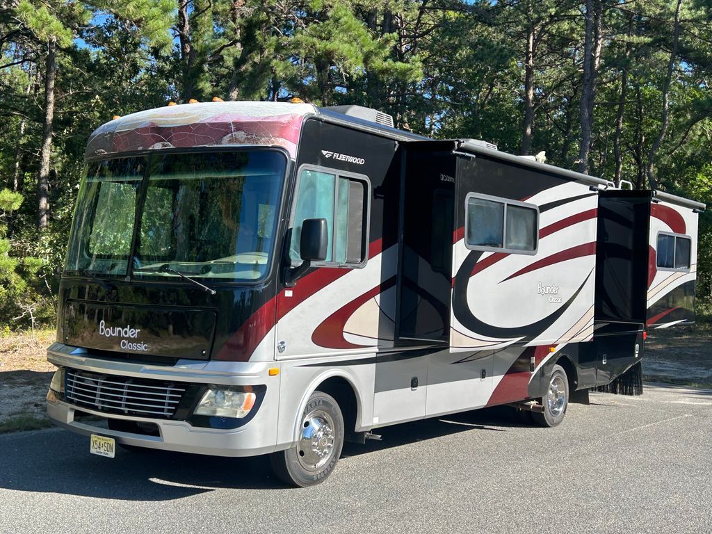 2011 Fleetwood Bounder Classic 30T in ocean twp NJ