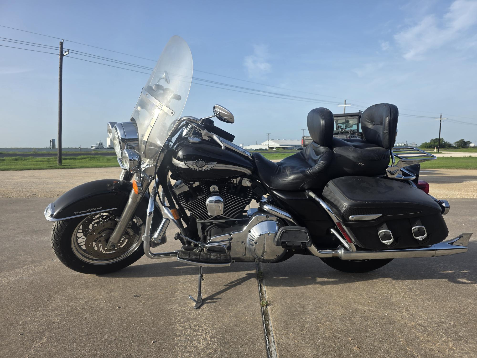 2003 Harley-Davidson ROAD KING CLASSIC in el campo TX