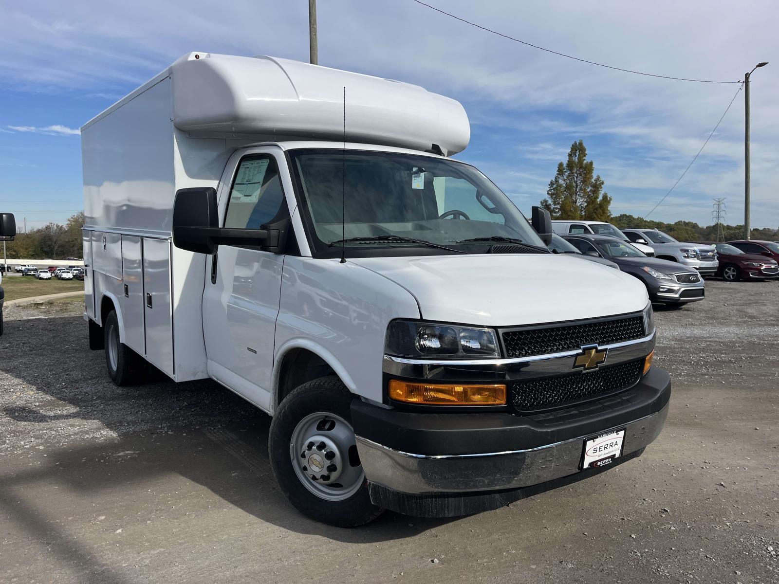 2025 CHEVROLET Express 3500 in Madison, TN