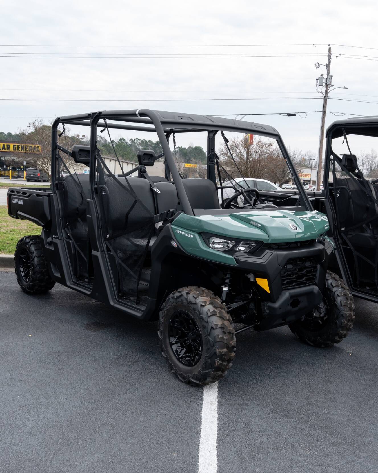 A photo of this 2026 Can-Am Defender MAX DPS HD7