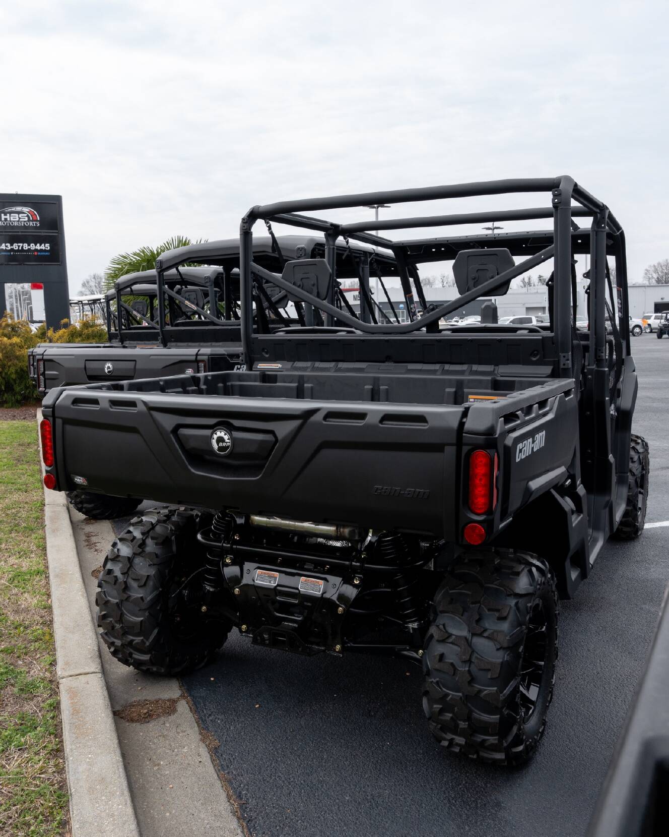 A photo of this 2026 Can-Am Defender MAX DPS HD7
