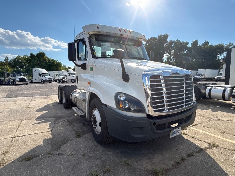2020 FREIGHTLINER CASCADIA 125 in Birmingham, AL
