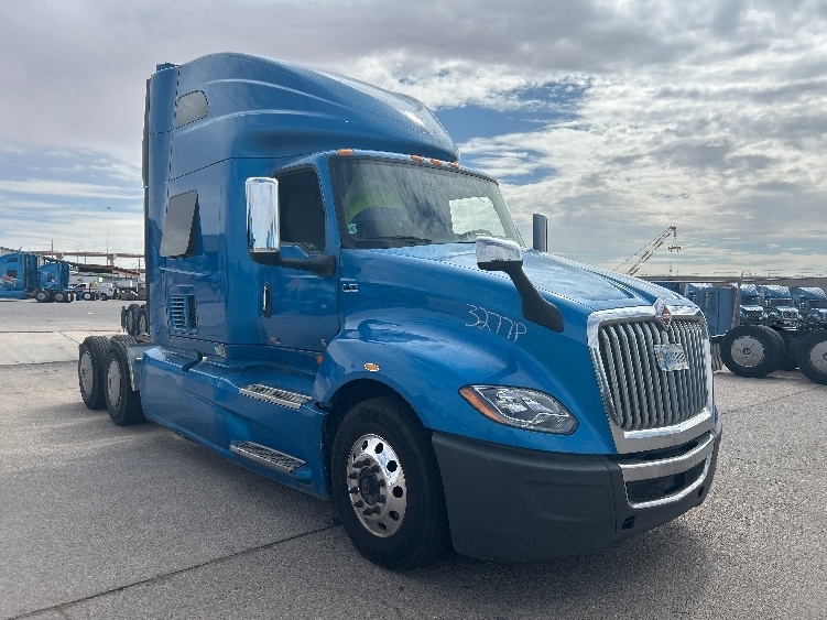 2021 INTERNATIONAL LT625 in El Paso, TX