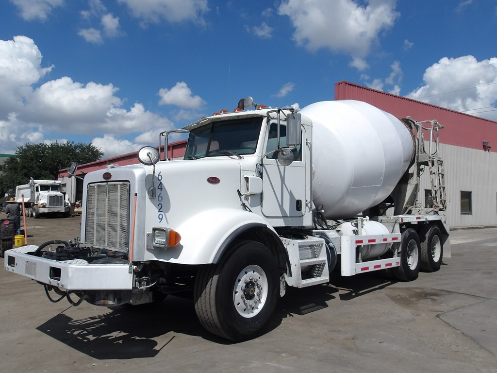 2014 PETERBILT 365 in Houston, TX