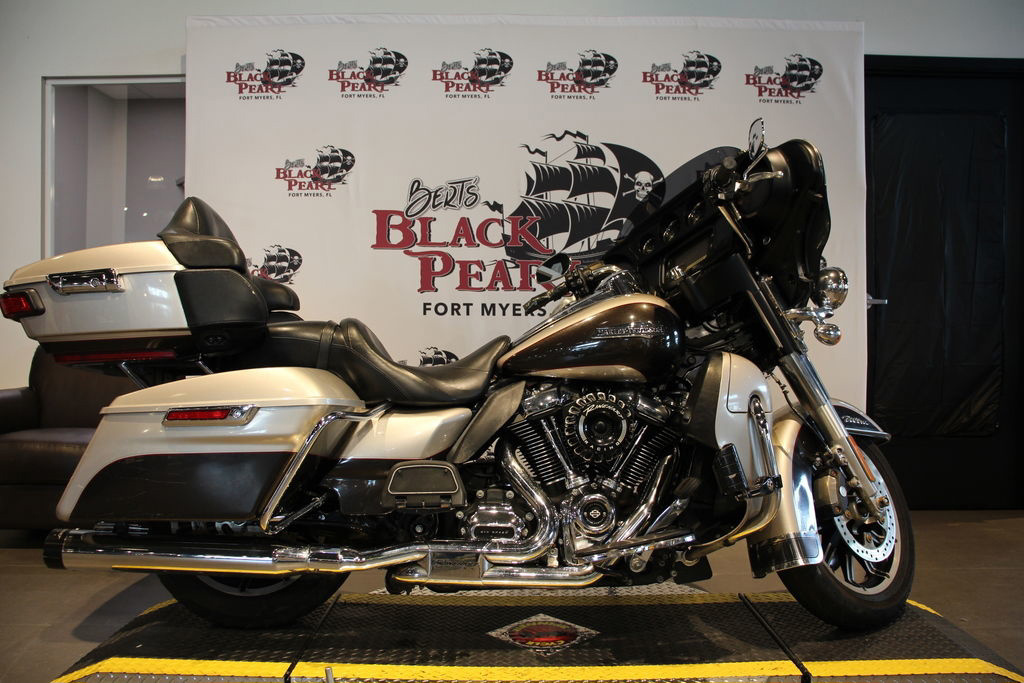 2018 Harley-Davidson Touring FLHTCU - Electra Glide Ultra Classic ULTRA CLASSIC FLHTCU in Fort Myers, FL