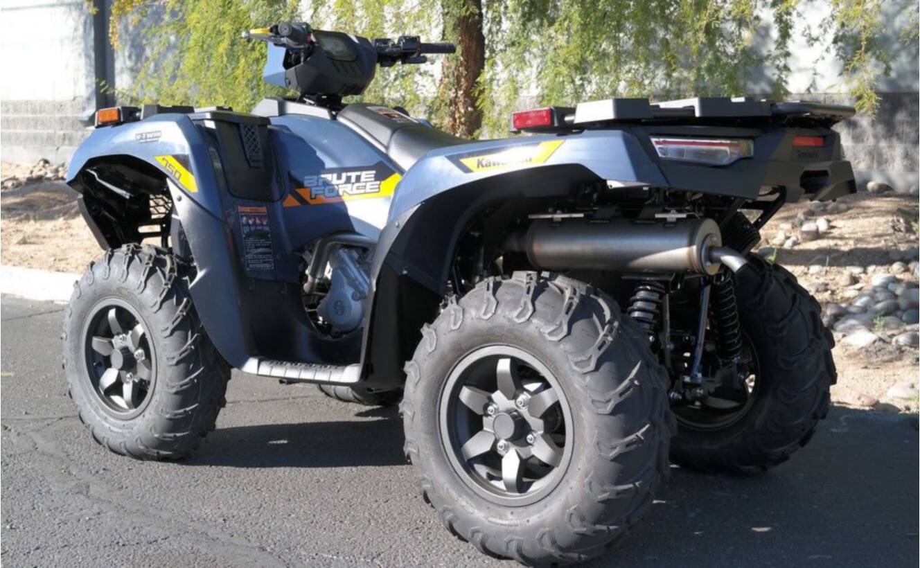 A photo of this 2026 Kawasaki Brute Force 750 EPS