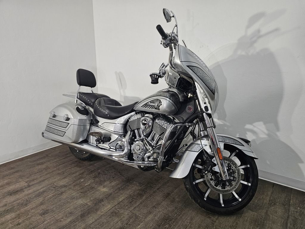2018 Indian Chieftain Elite Black Hills Silver w/ Marble Accents in tucson AZ