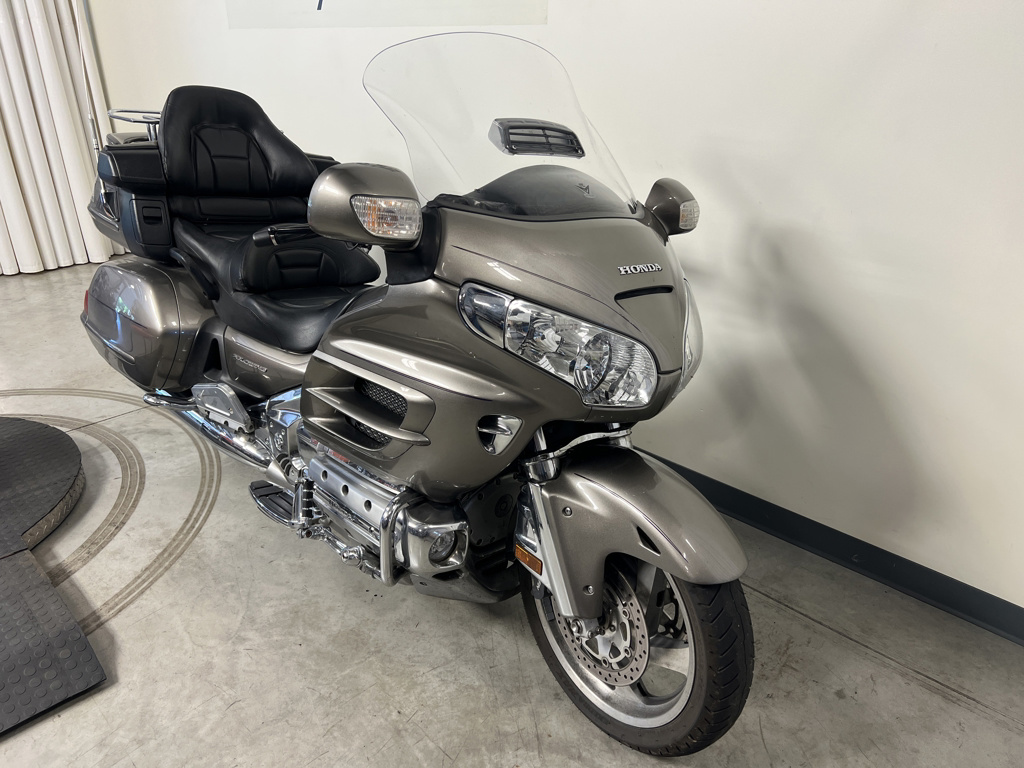 2008 Honda Gold Wing AUDIO, COMFORT, NAVI (GL1800) AUDIO / COMFORT / NAVI in Peninsula, OH