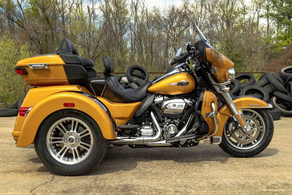 2023 Harley-Davidson FLHTCUTG - Tri Glide Ultra ULTRA CLASSIC in Alton, IL