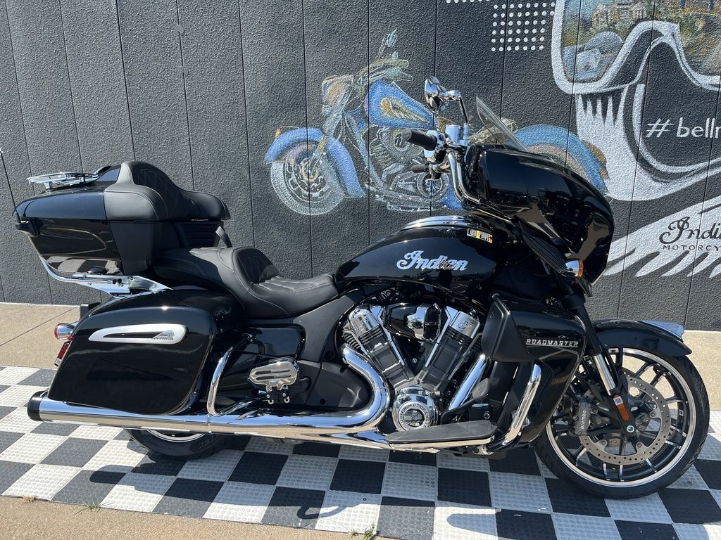 2025 Indian Motorcycle® Roadmaster® PowerPlus Limited 112 Black Metallic LIMITED in Temple, TX