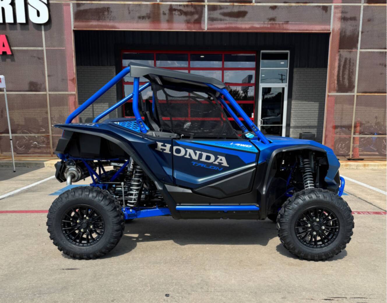 A photo of this 2025 Honda® Talon 1000X FOX Live Valve