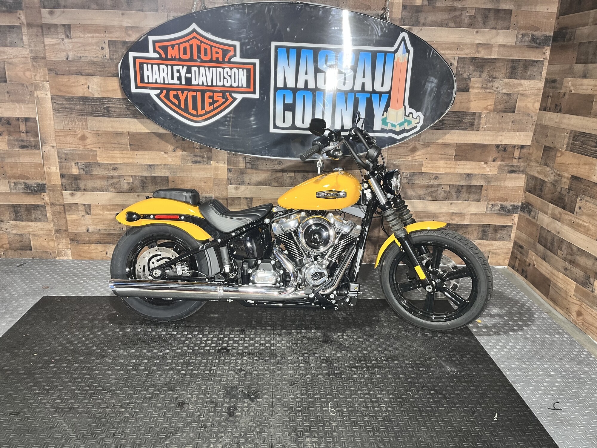 2025 Harley-Davidson Street Bob in Bellmore, NY