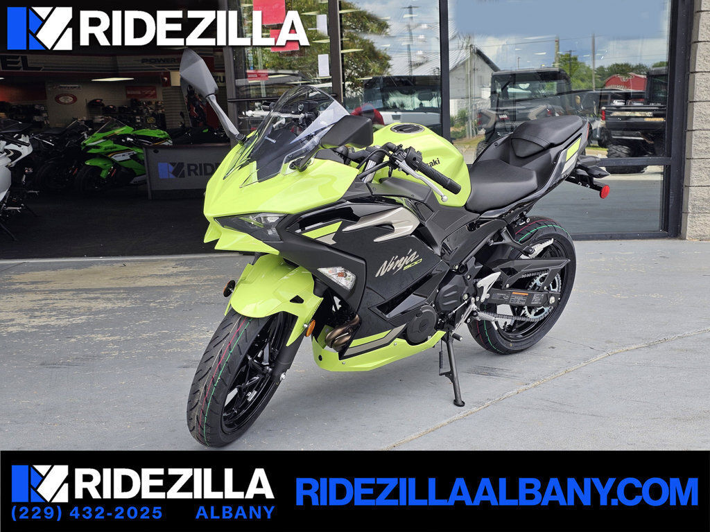2026 Kawasaki Ninja® 500 ABS Metallic Yellowish Green/Ebony ABS in Albany, GA