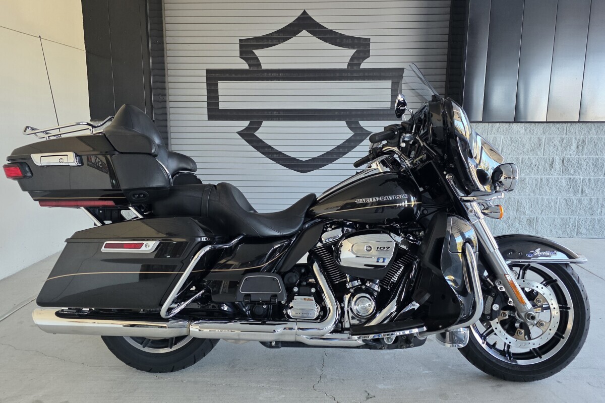 2017 Harley-Davidson Ultra Limited ULTRA LIMITED in Lutz, FL