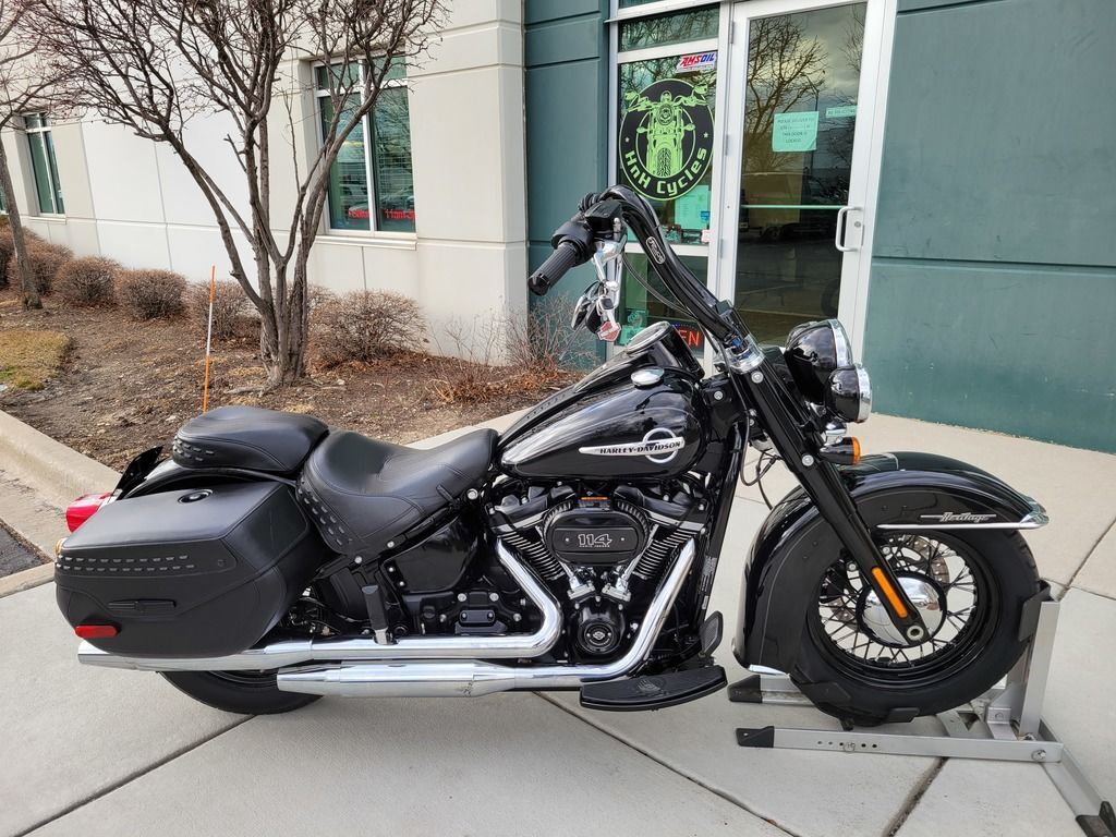 2020 Harley-Davidson® FLHCS - Heritage Classic 114 CLASSIC in Romeoville, IL