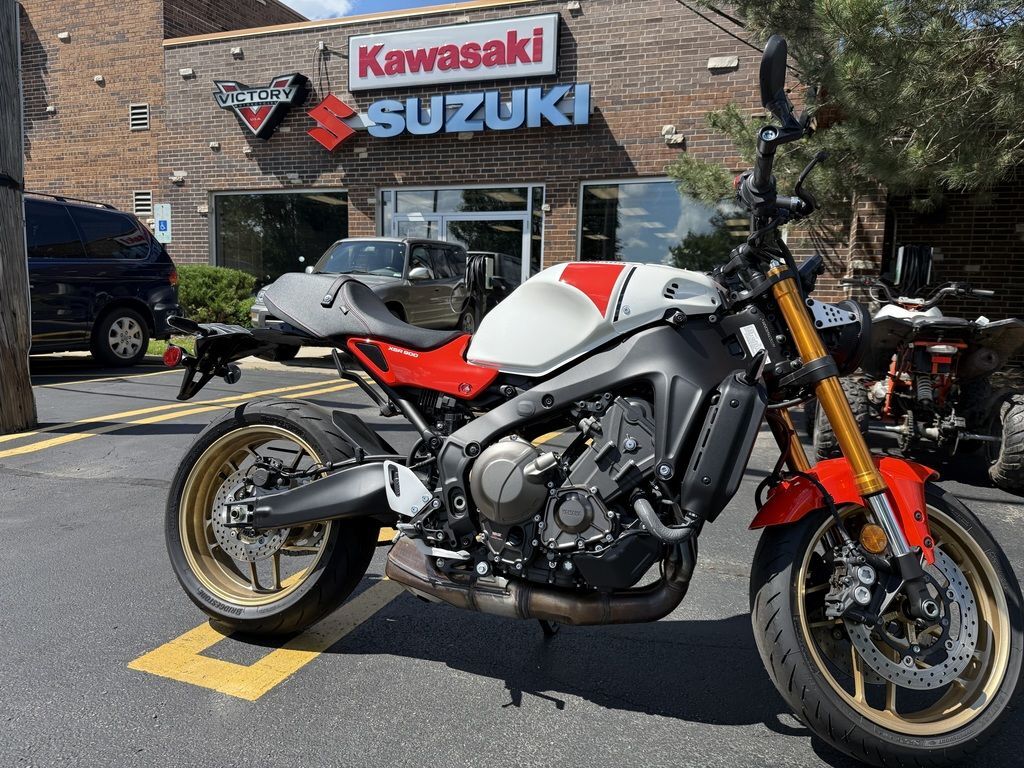 2024 Yamaha XSR900 Sportbike motorcycle