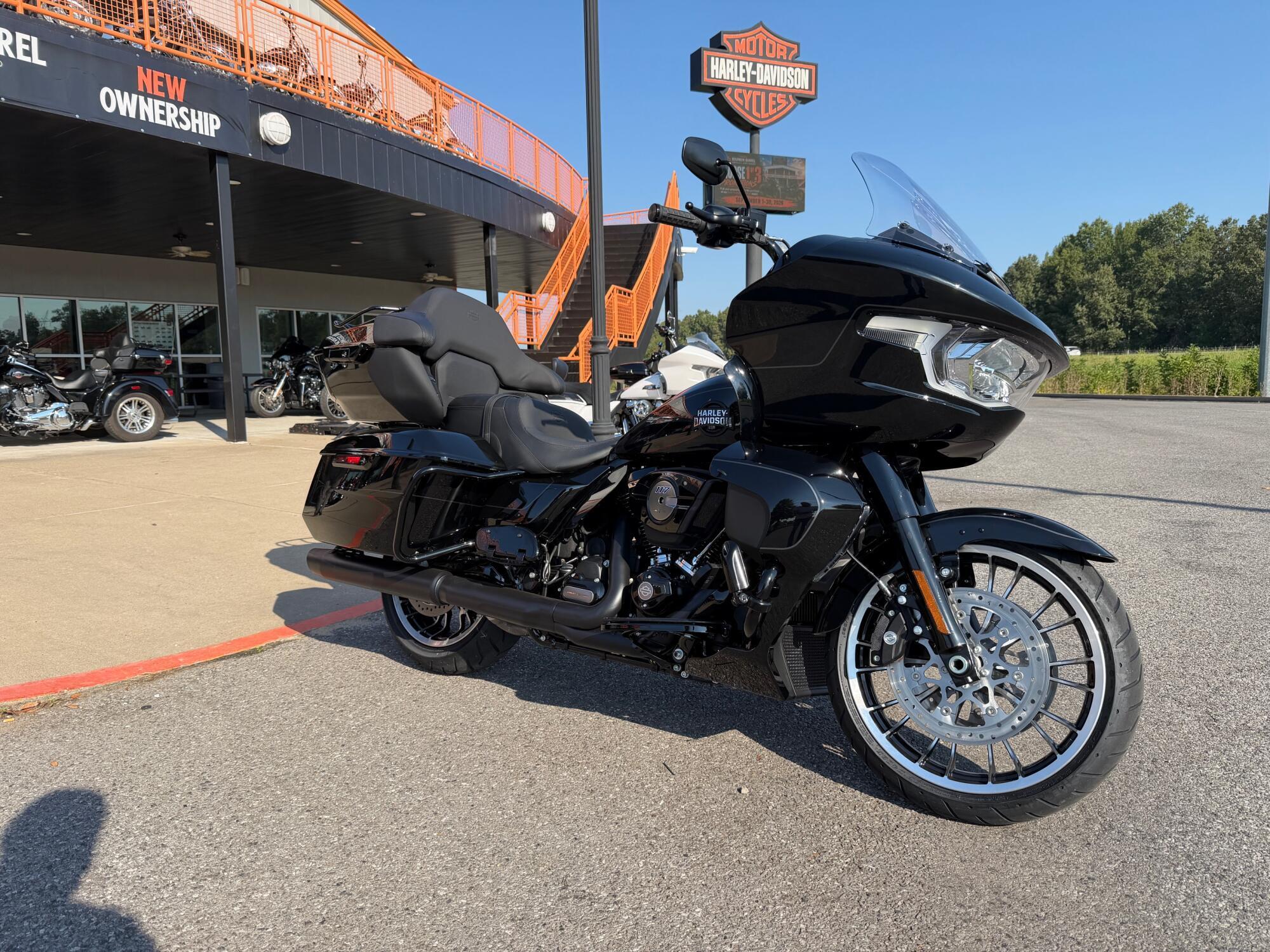 2026 Harley-Davidson Road Glide Limited LIMITED in Winterville, NC