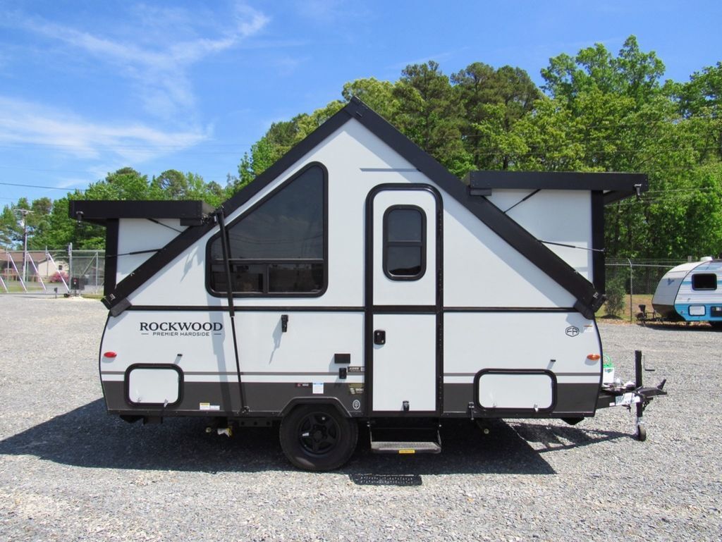 2026 Forest River Rockwood Hardside Series A121FD RV