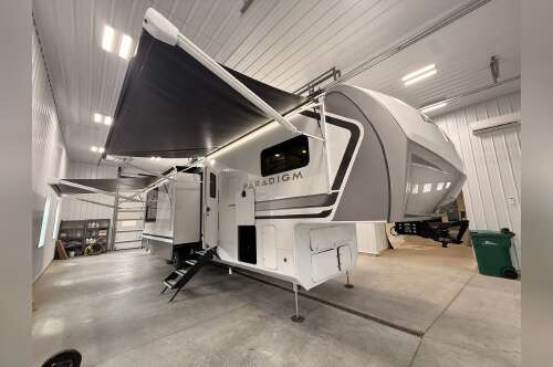 2026 Alliance Rv Paradigm Fifth Wheel 395DS in litchfield IL
