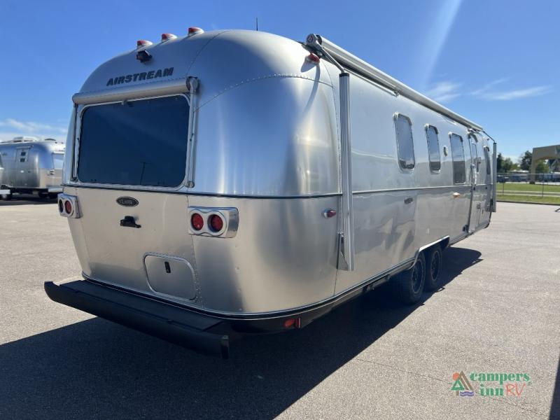 2018 Airstream Classic 33FB Twin in ramsey MN