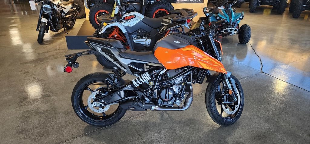 2024 KTM 250 Duke 250 in Roanoke, VA
