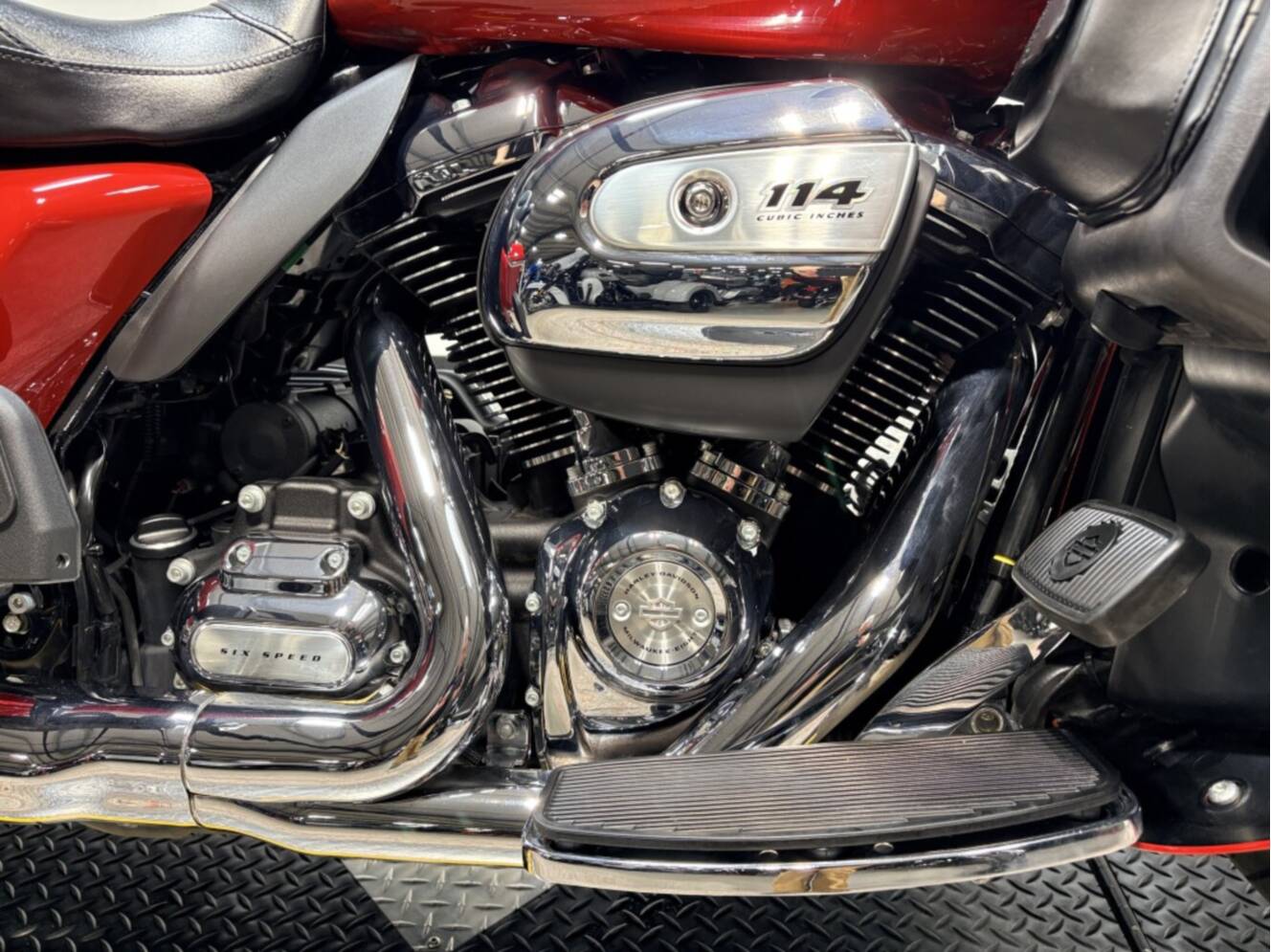 A photo of this 2023 Harley-Davidson Ultra Limited