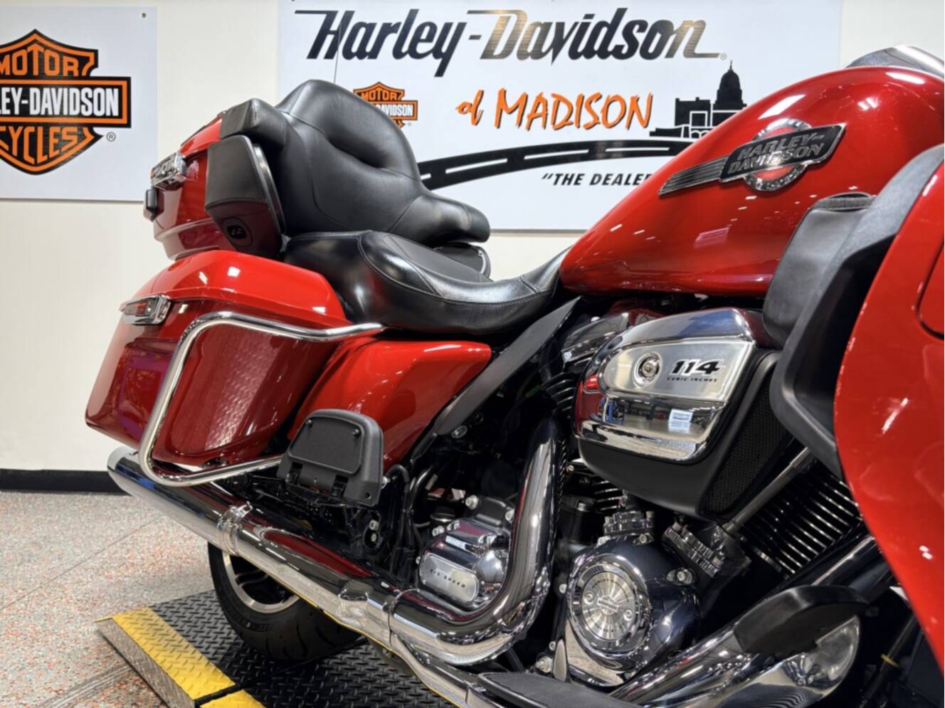 A photo of this 2023 Harley-Davidson Ultra Limited