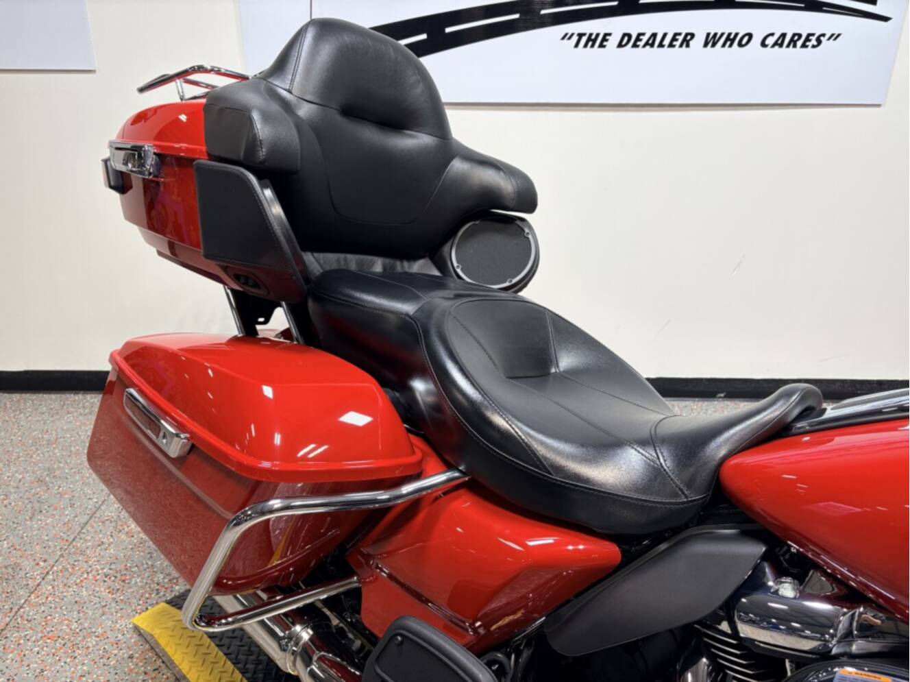 A photo of this 2023 Harley-Davidson Ultra Limited
