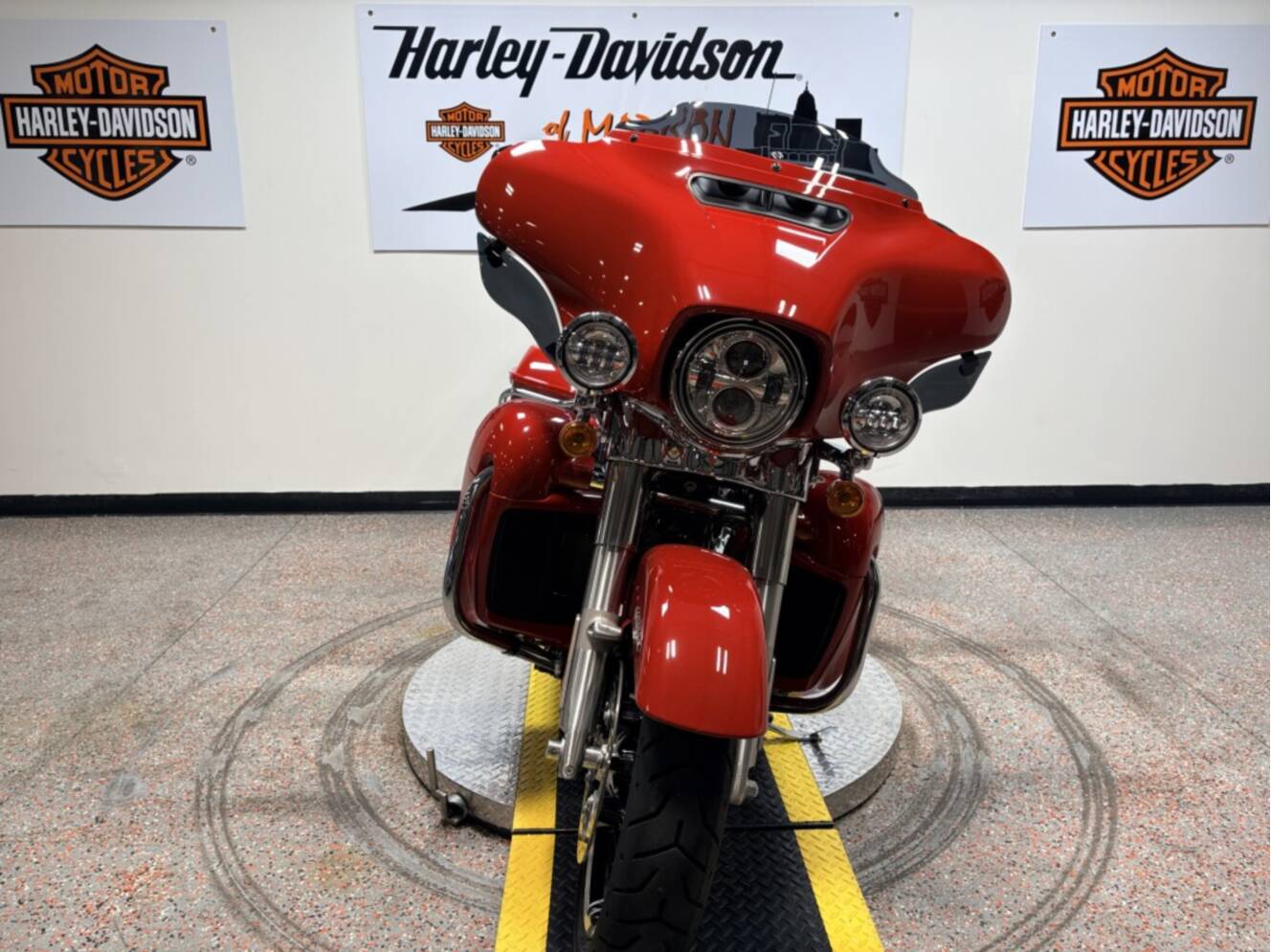 A photo of this 2023 Harley-Davidson Ultra Limited