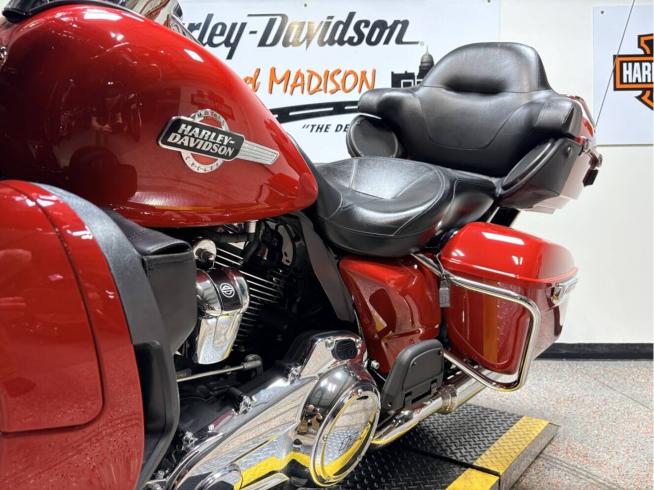 A photo of this 2023 Harley-Davidson Ultra Limited