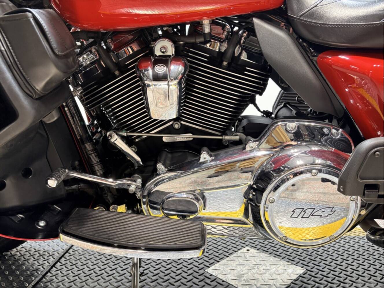 A photo of this 2023 Harley-Davidson Ultra Limited