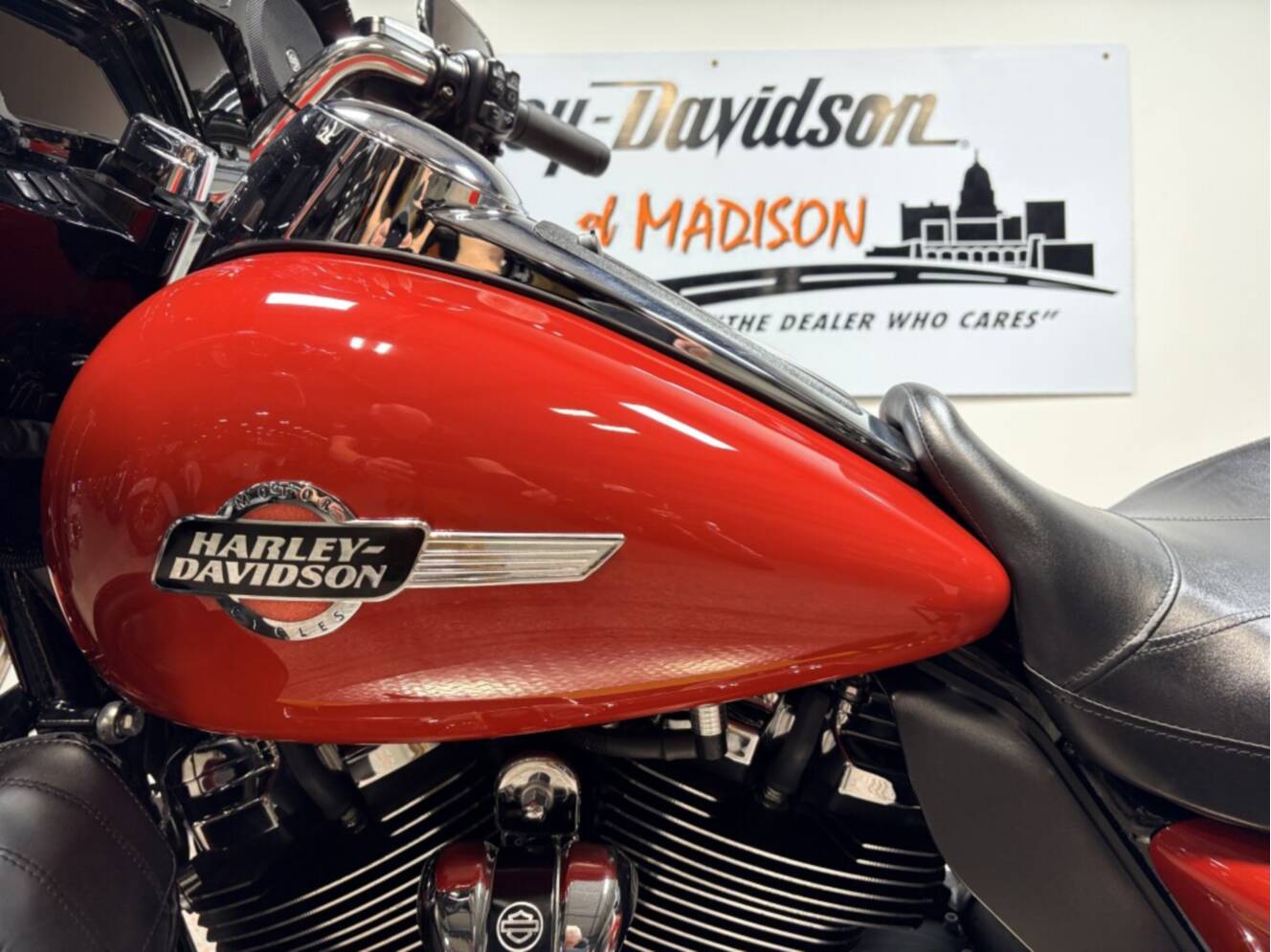 A photo of this 2023 Harley-Davidson Ultra Limited